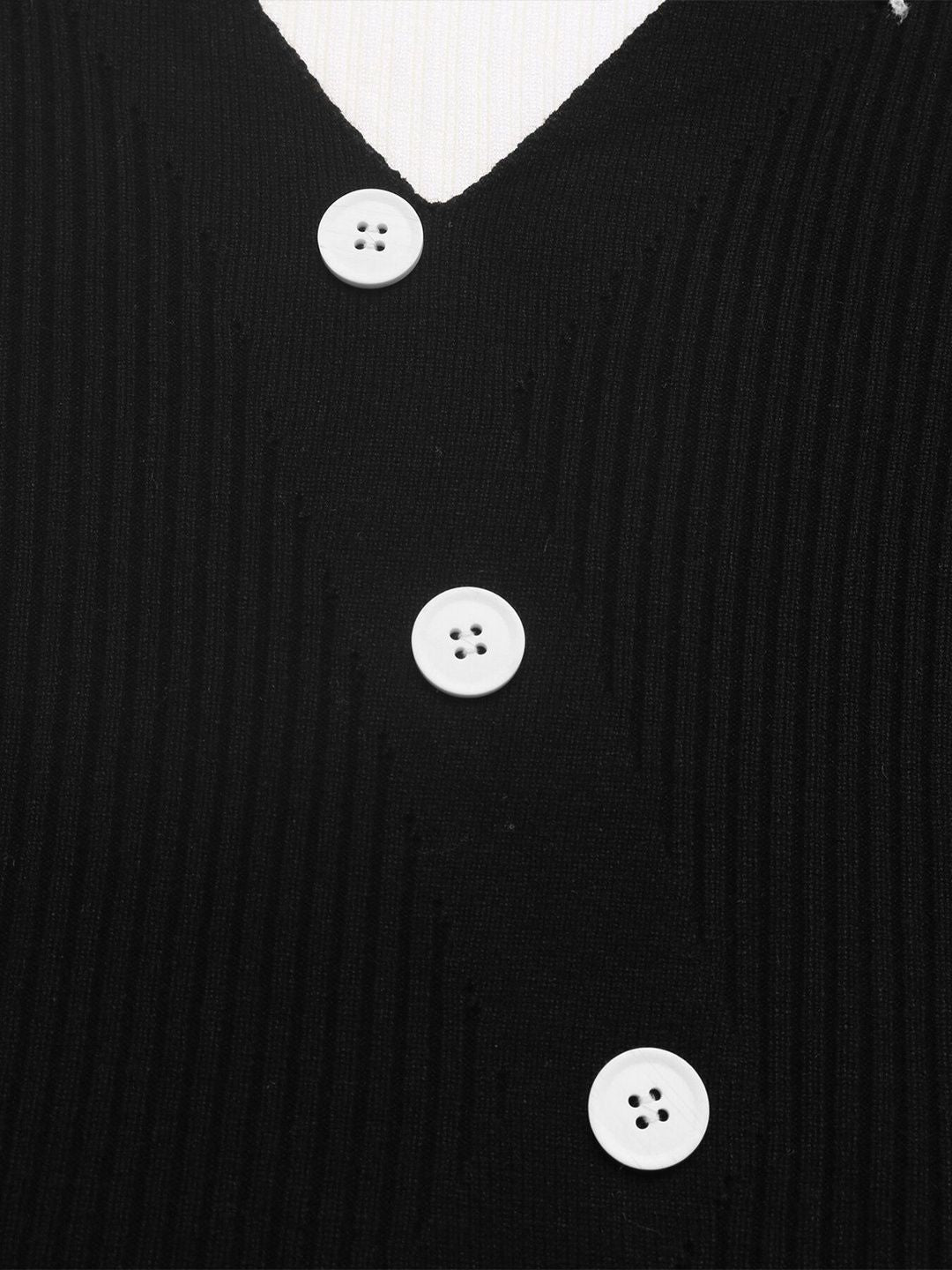 Women's Black Colourblocked Pullover Blend Printed