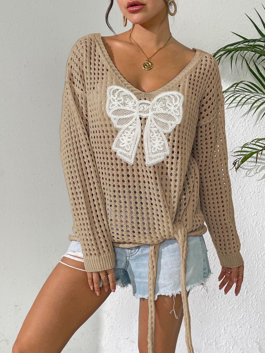 Women Pullover with Applique Detail