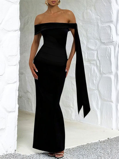 Off-Shoulder Bodycon Maxi Dress in Black polyester - Nowi Korean Fashion