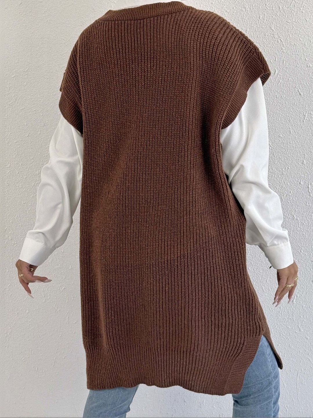 Women Ribbed Longline Sweater Vest with Applique Detail