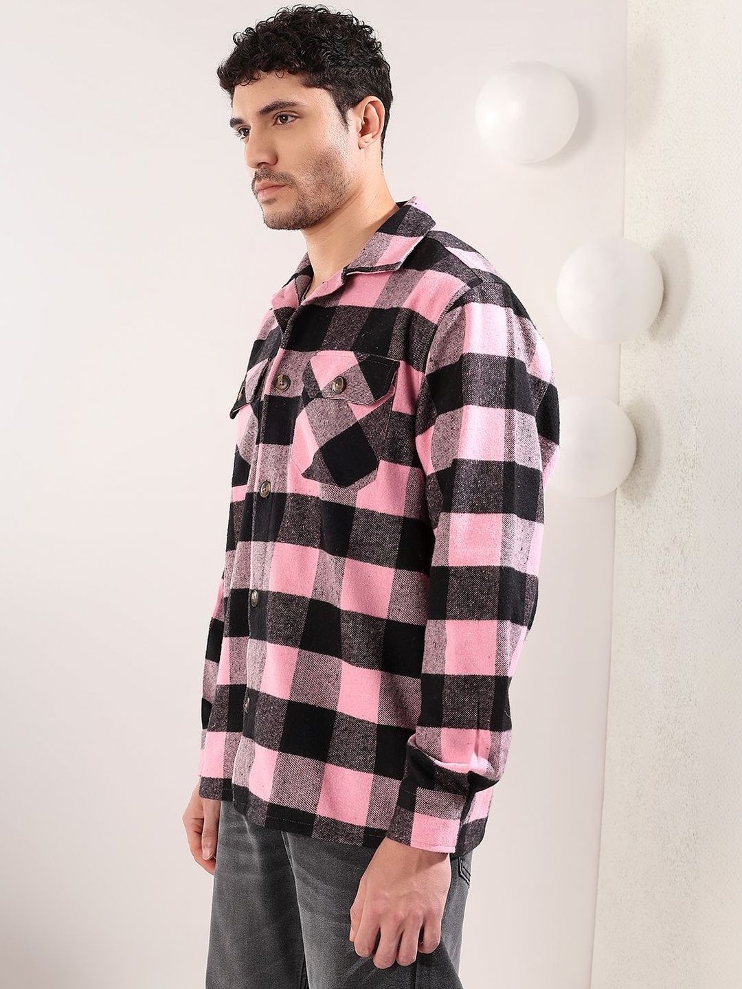 Checked Spread Collar Shackets