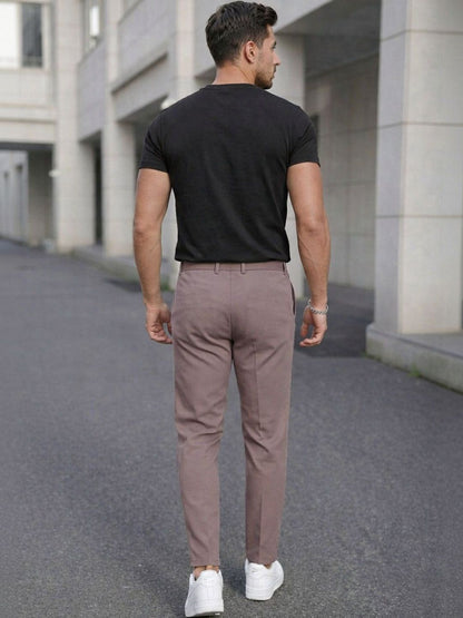 Men Solid Relaxed Regular Trousers