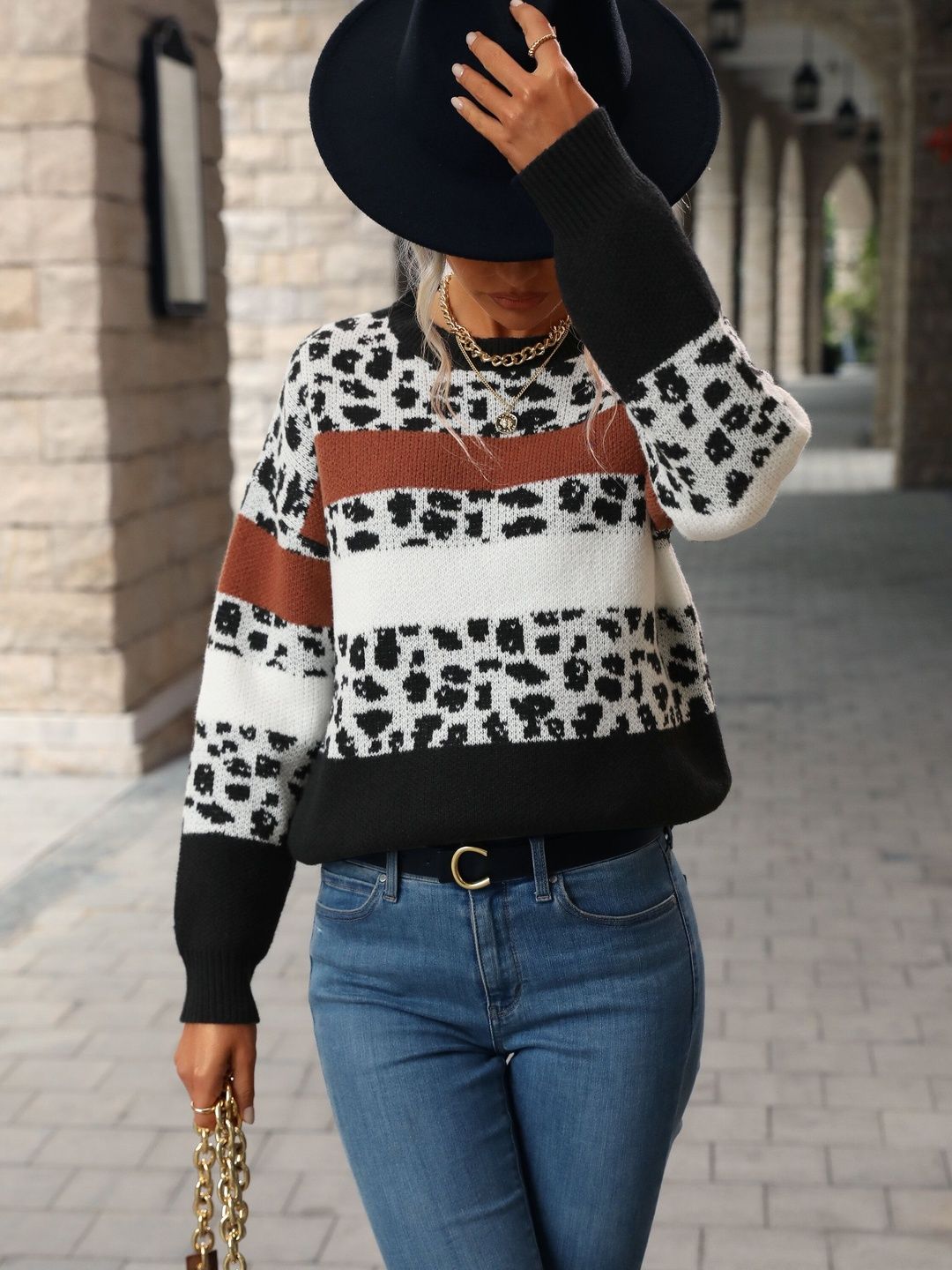 Women's White Animal Printed Pullover Blend Regular Fit
