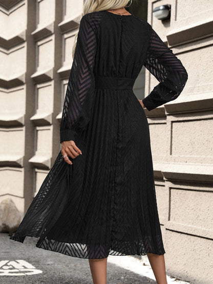Women's Black Fit & Flare Midi Dress Blend Printed