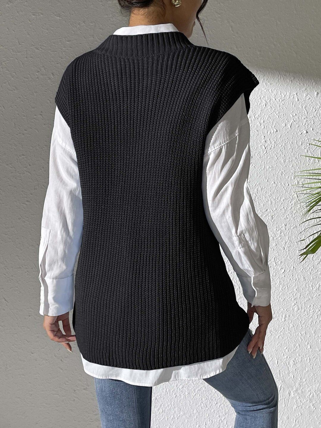 Women Ribbed Sweater Vest with Embroidered Detail