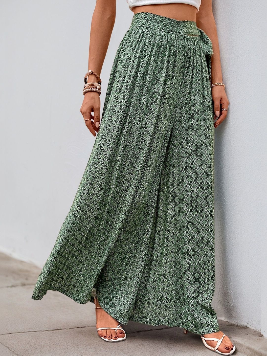 Women Printed Loose Fit High-Rise Non Iron Trousers