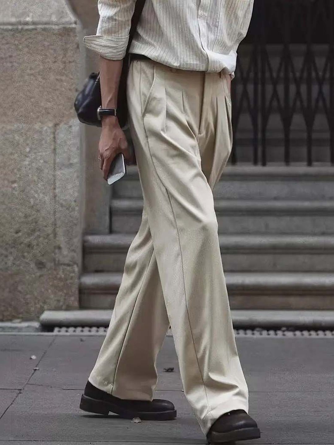 Men Wrinkle Free Pleated Trousers