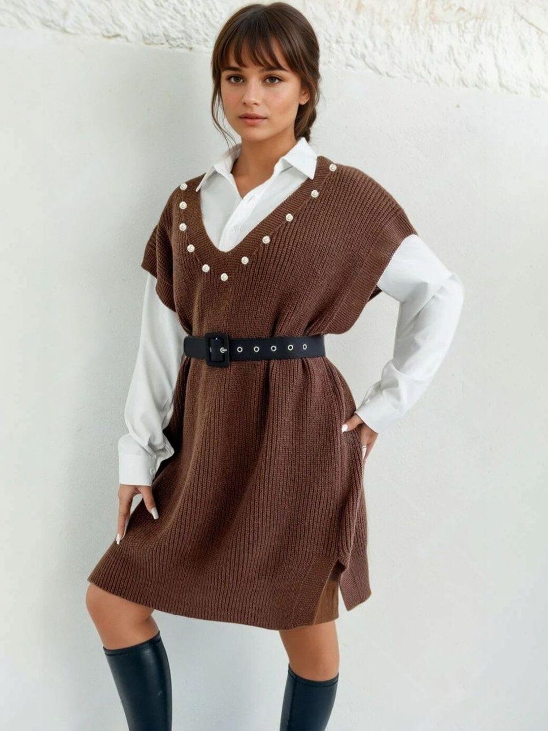 Ribbed Longline Sweater Vest with Embellished Detail in Brown acrylic - Nowi Korean Fashion