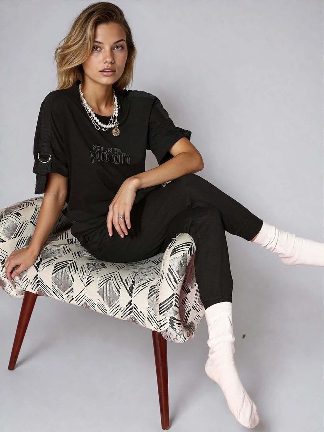 NOWI Women Printed Night suit