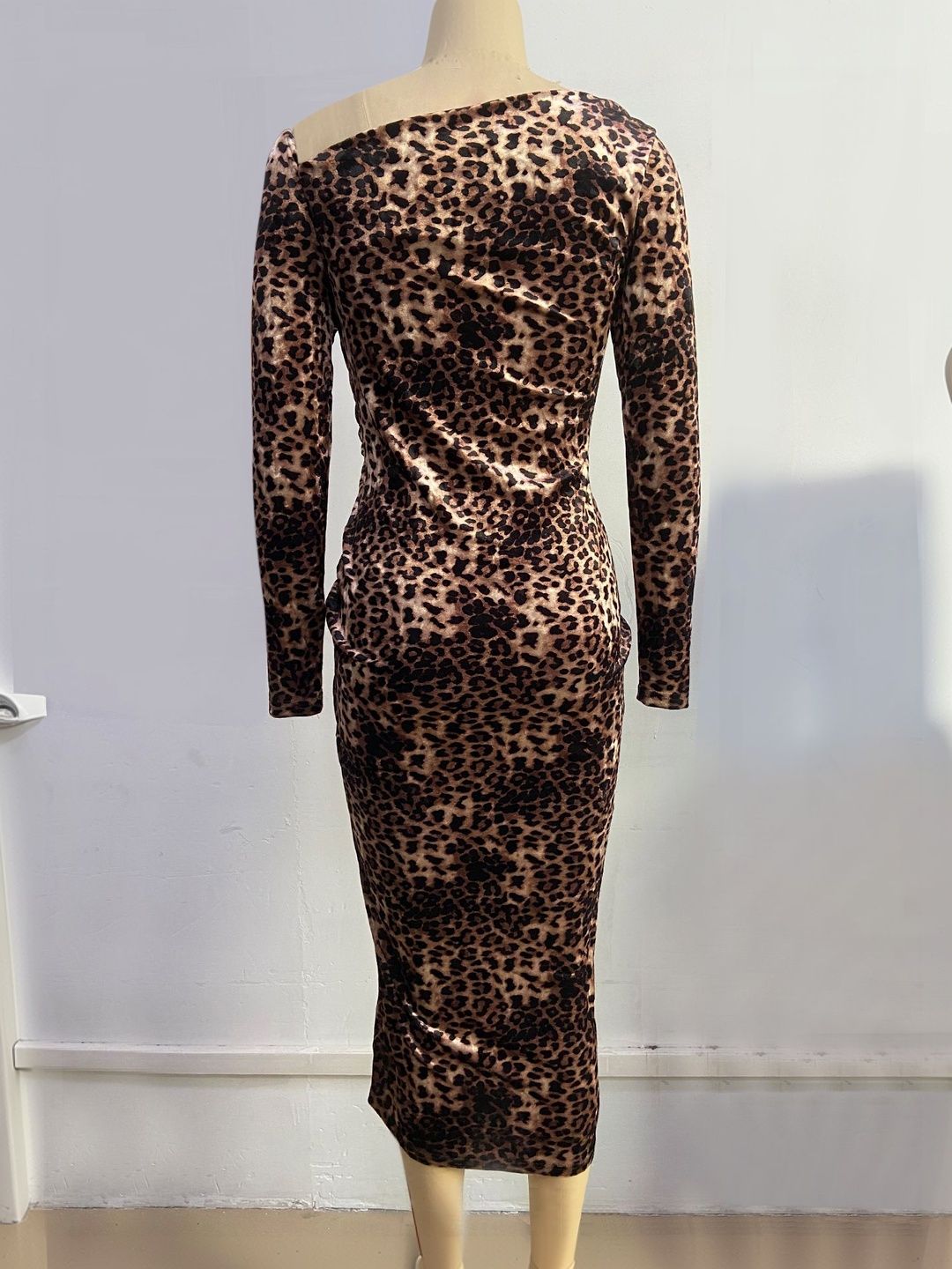 NOWI Animal Print Bodycon Midi Dress