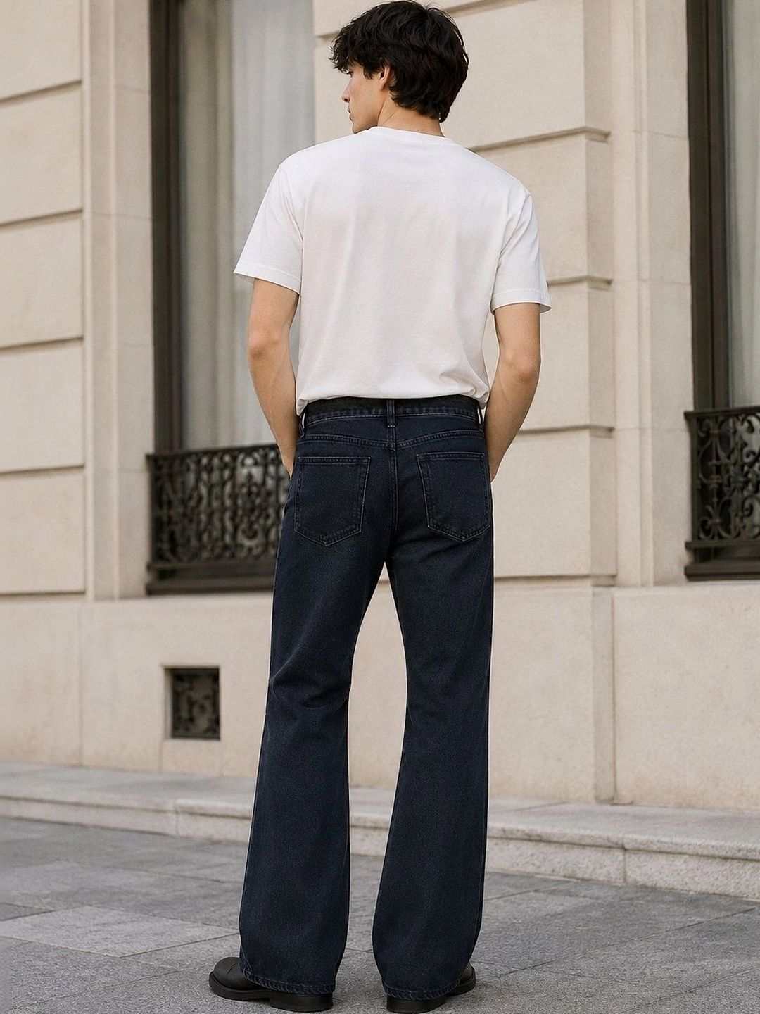 Men Bootcut Mid-Rise Light Fade Jeans