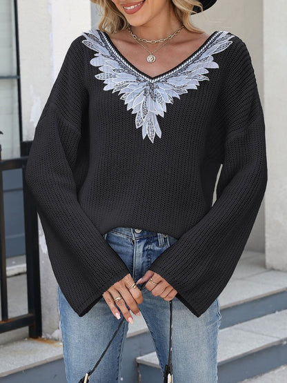 Women Embroidered Pullover with Embroidered Detail