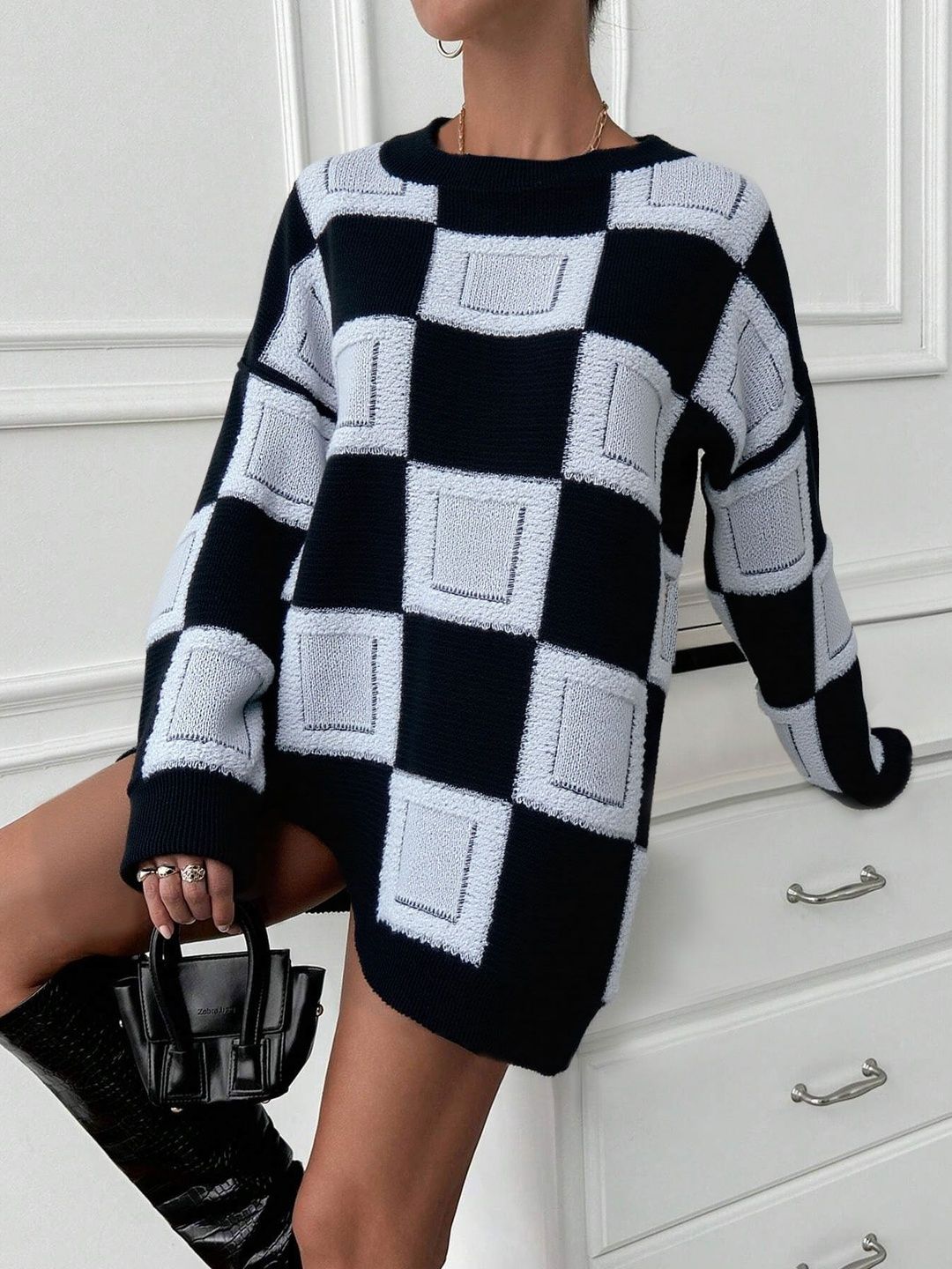 Checked Pullover with Fuzzy Detail - Nowi Korean Fashion