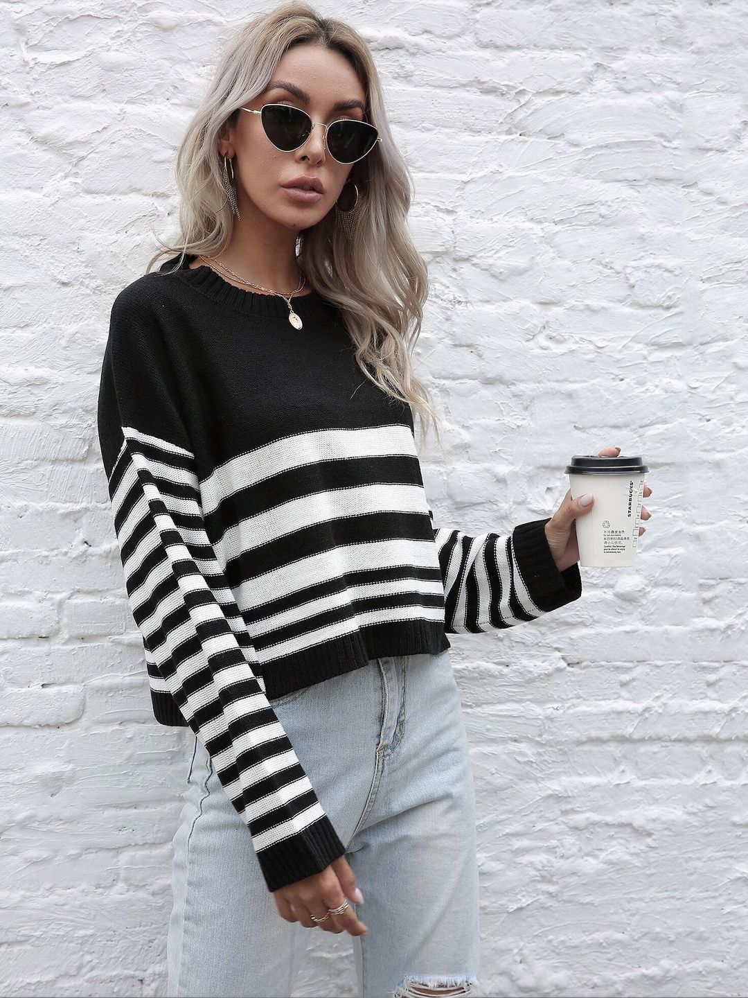 Women's Black Striped Crop Acrylic Pullover