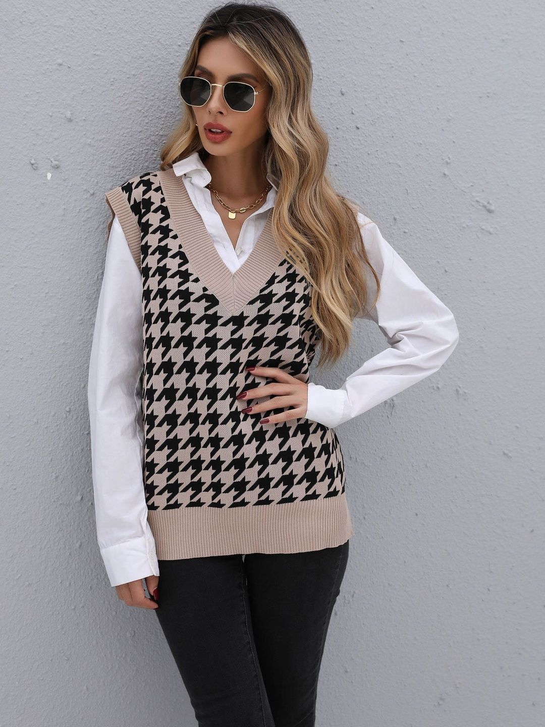 Women's Beige Checked Printed Sweater Vest