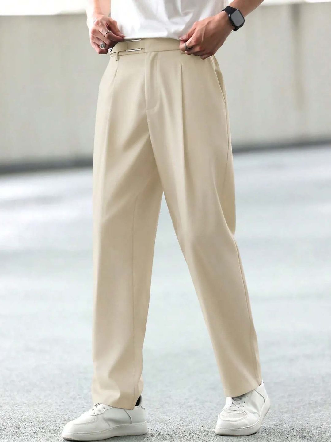 Men Straight Fit Wrinkle Free Pleated Trousers