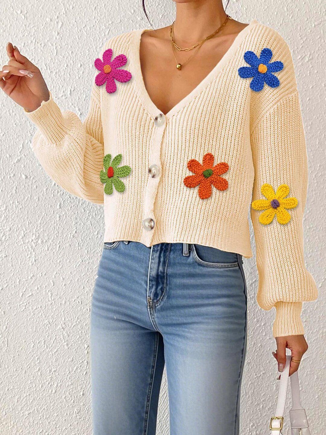 Women Ribbed Crop Cardigan with Applique Detail