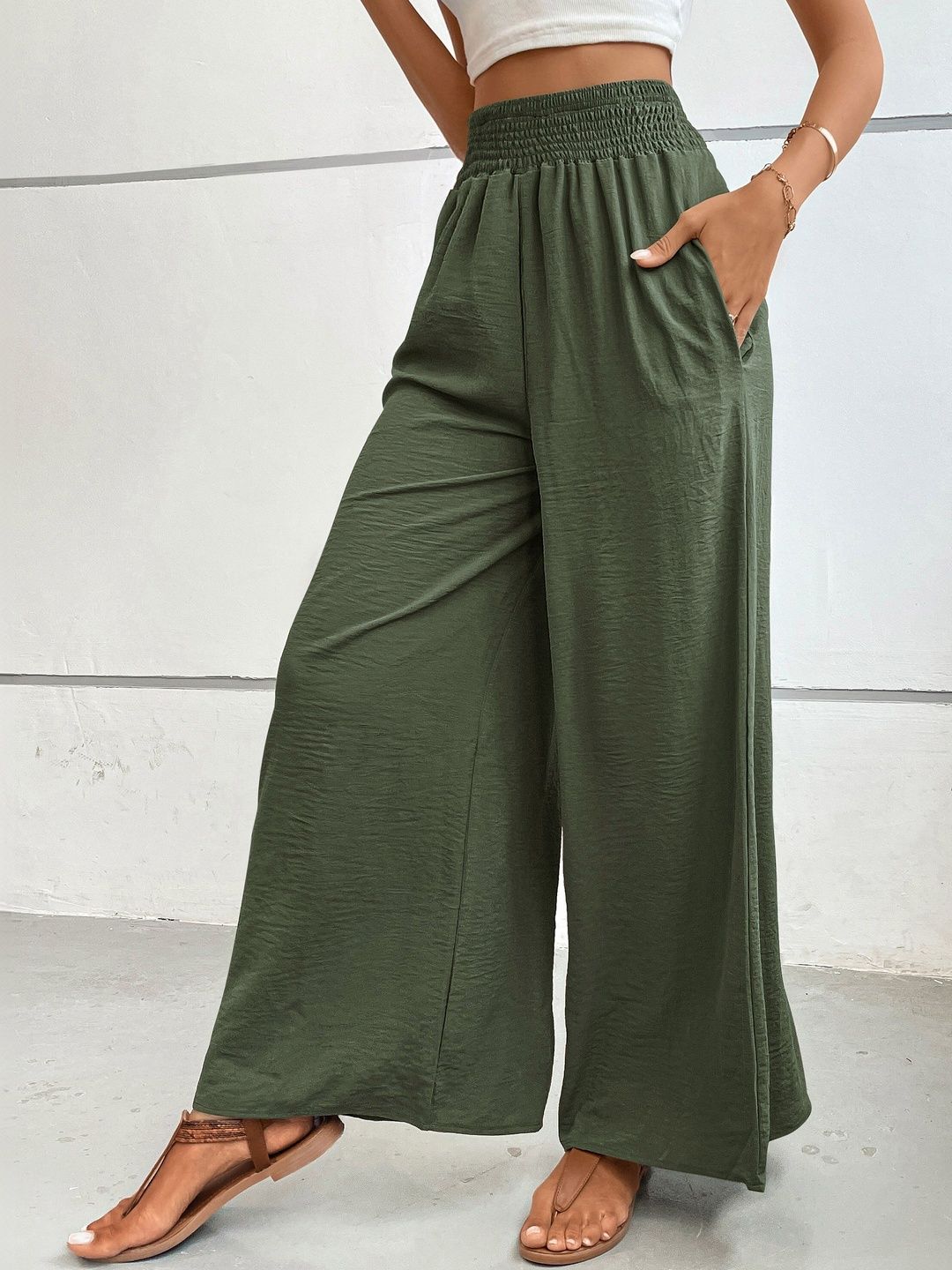 Women Loose Fit High-Rise Trousers