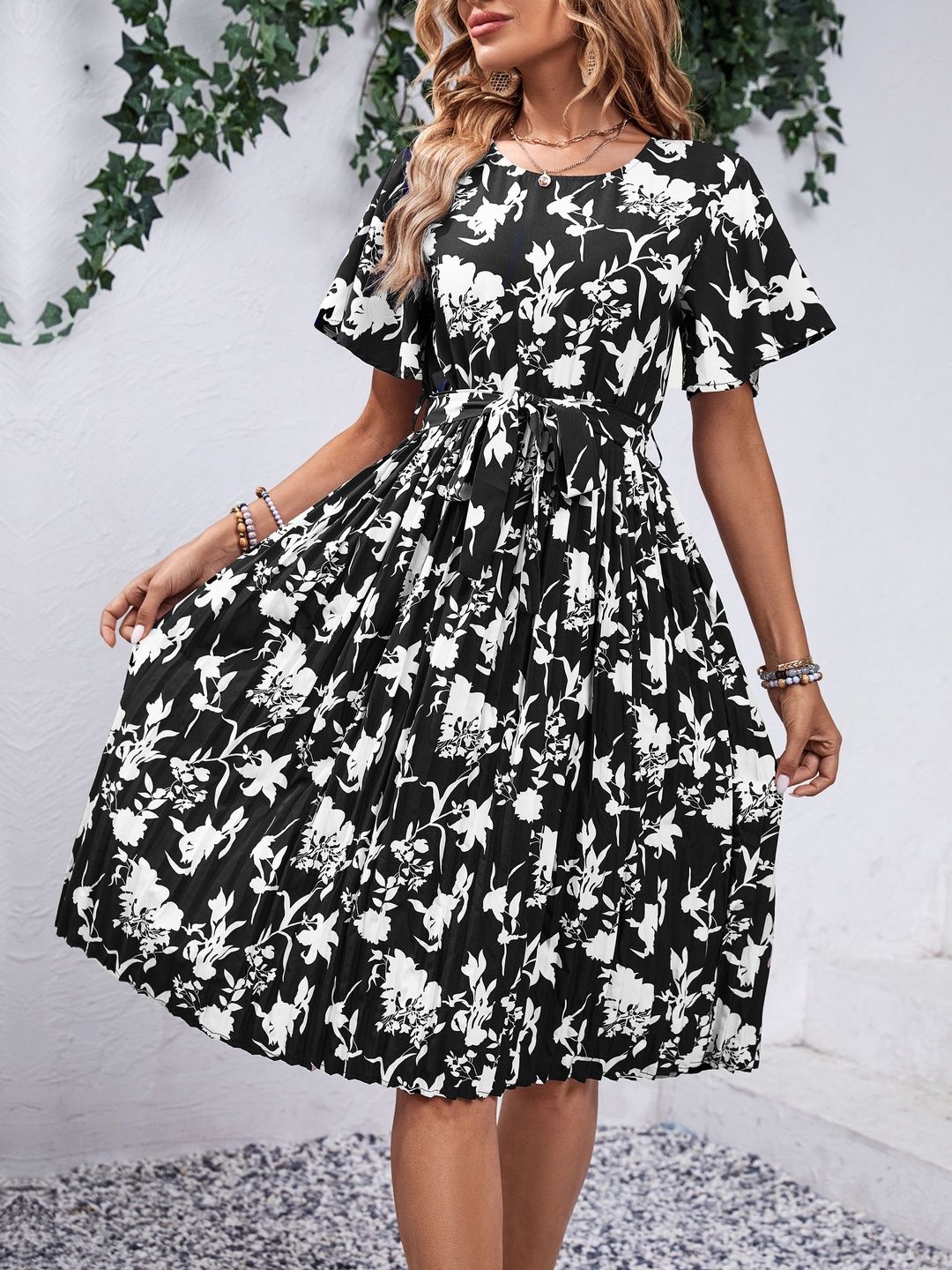 Floral Print Flared Sleeve Fit & Flare Midi Dress