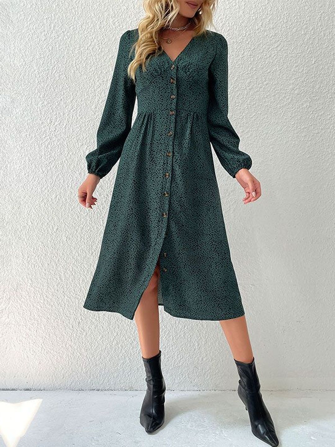 Women's Elegant Green Button-Up Dress