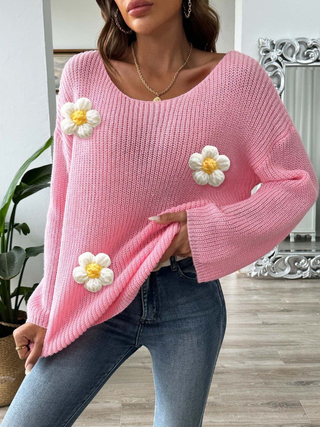 Women Ribbed Pullover with Applique Detail