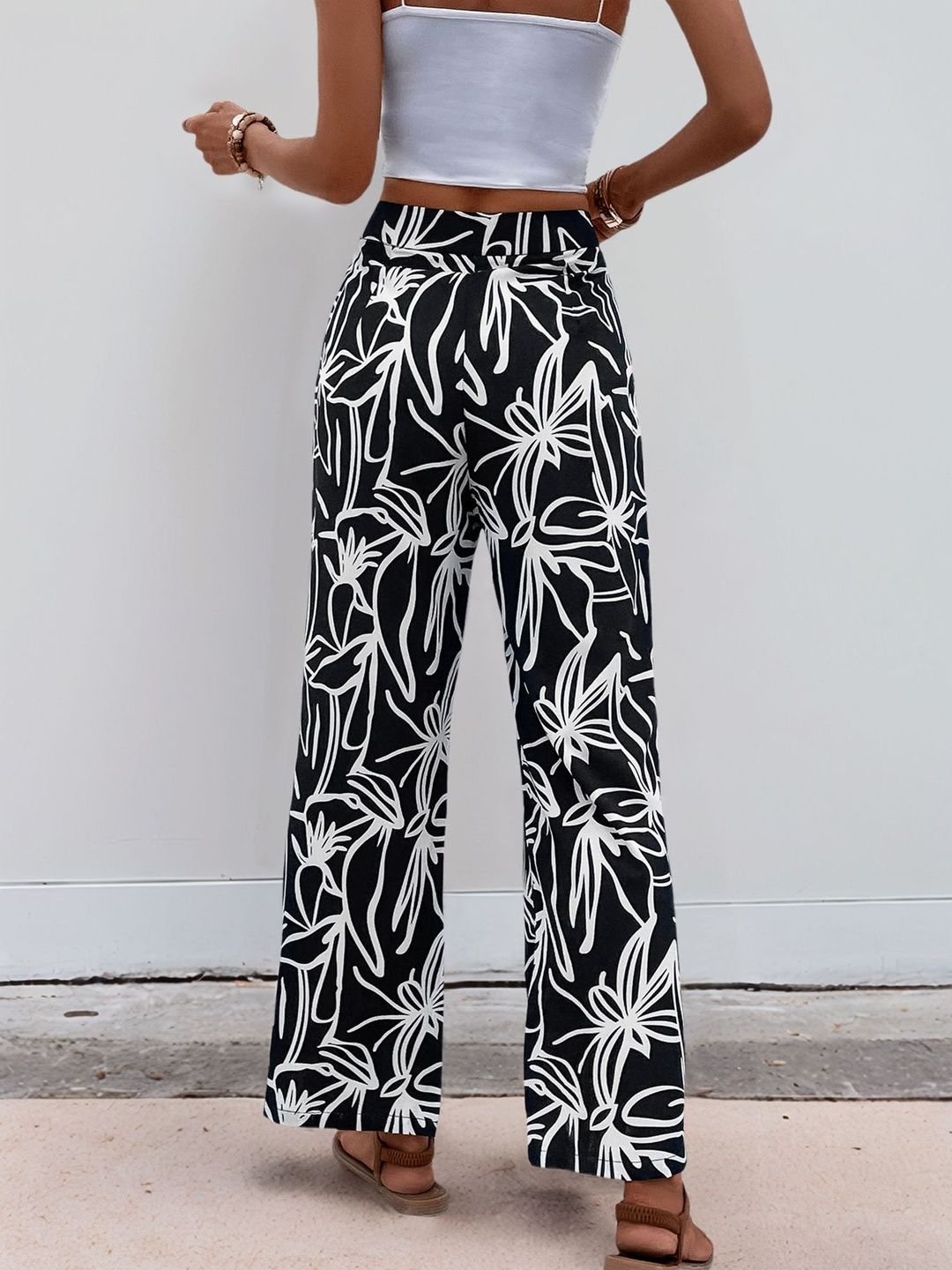 Women Floral Printed Loose Fit Non Iron Trousers