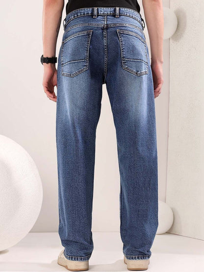 Men Straight Fit Mid-Rise Light Fade Jeans