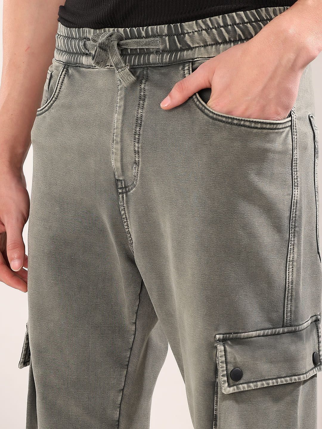 NOWI Men Jogger Mid-Rise Light Fade Stretchable Jeans