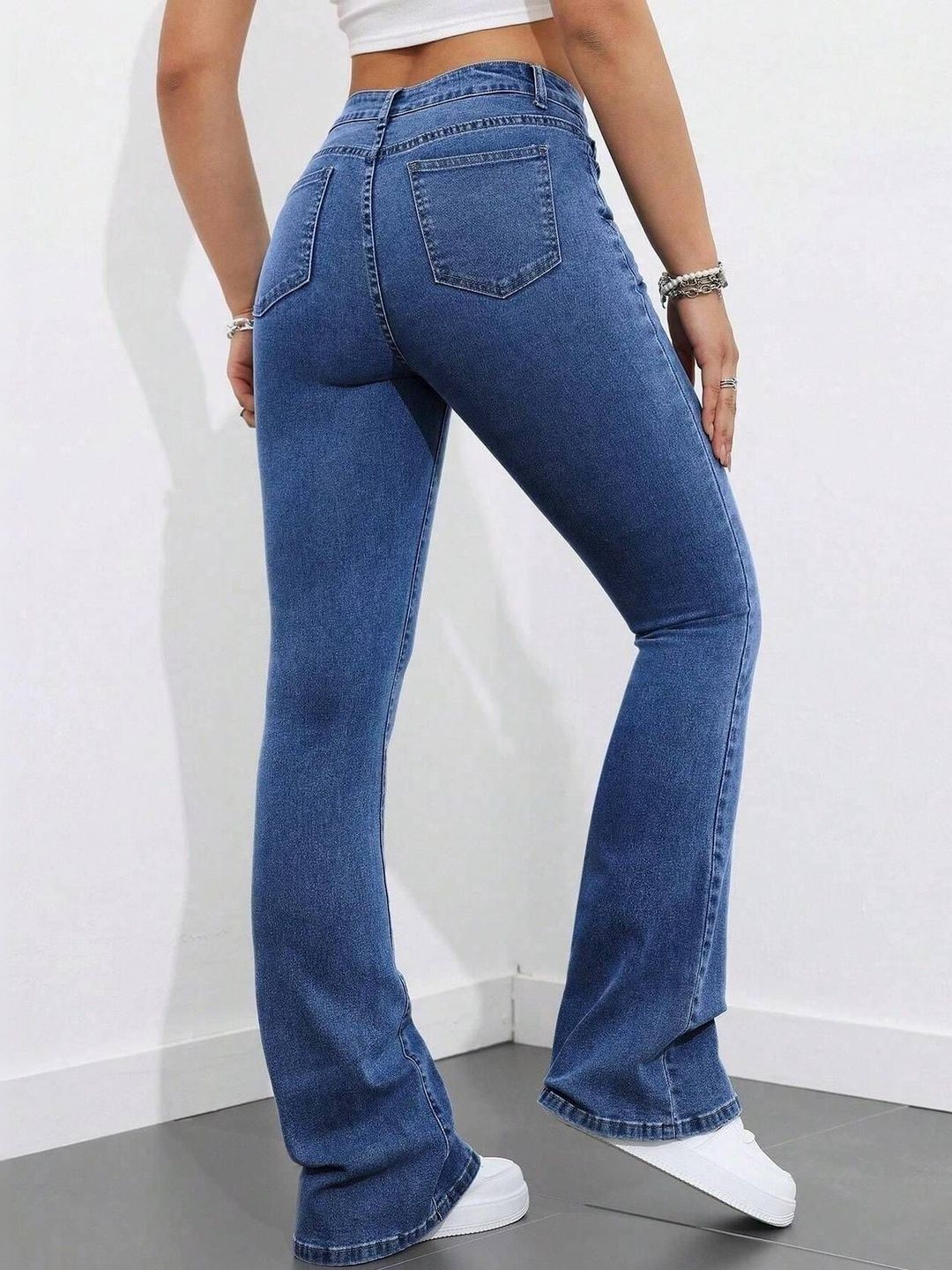 Women Bootcut High-Rise Stretchable Jeans