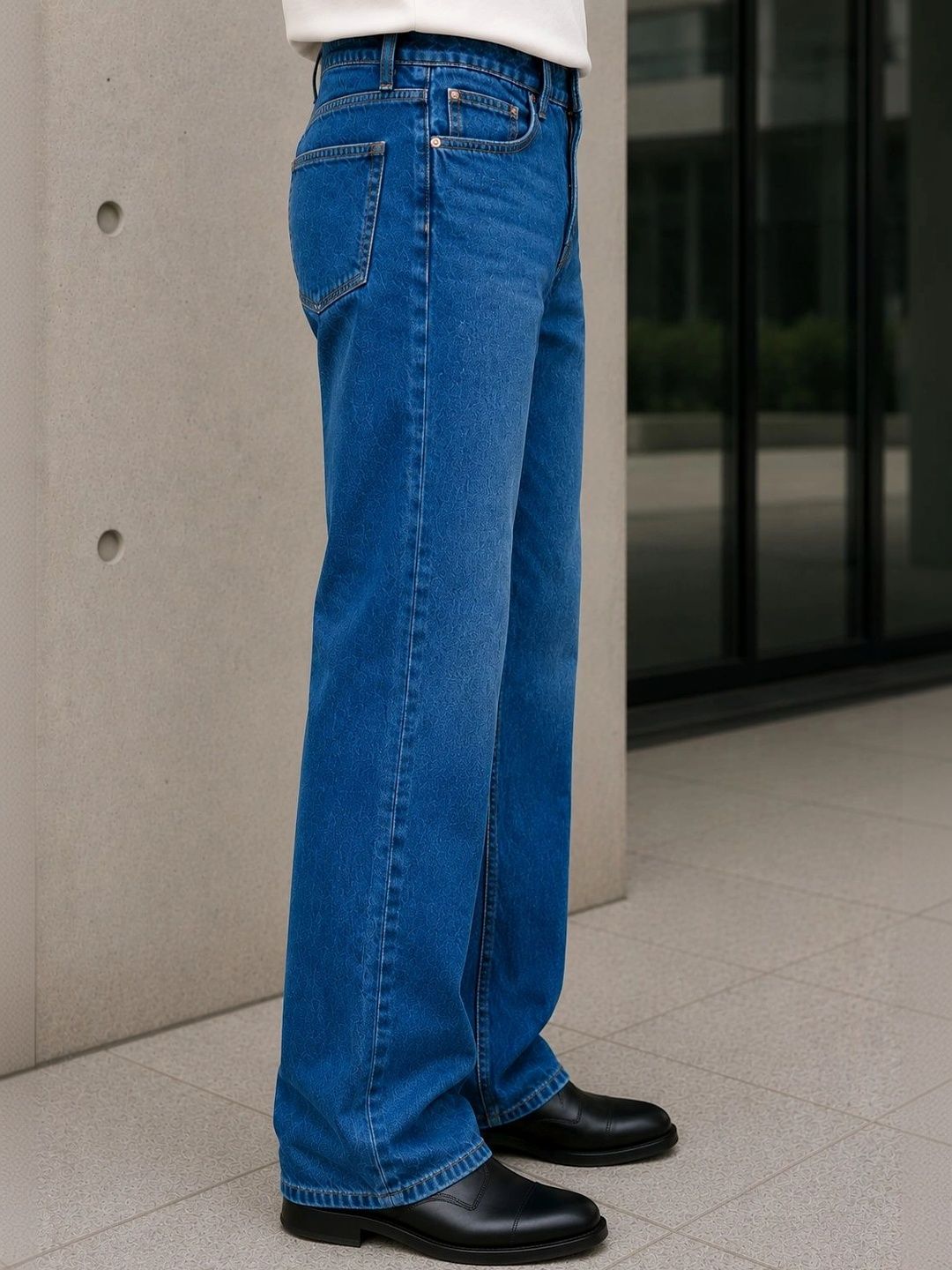 Men Bootcut Mid-Rise Light Fade Jeans