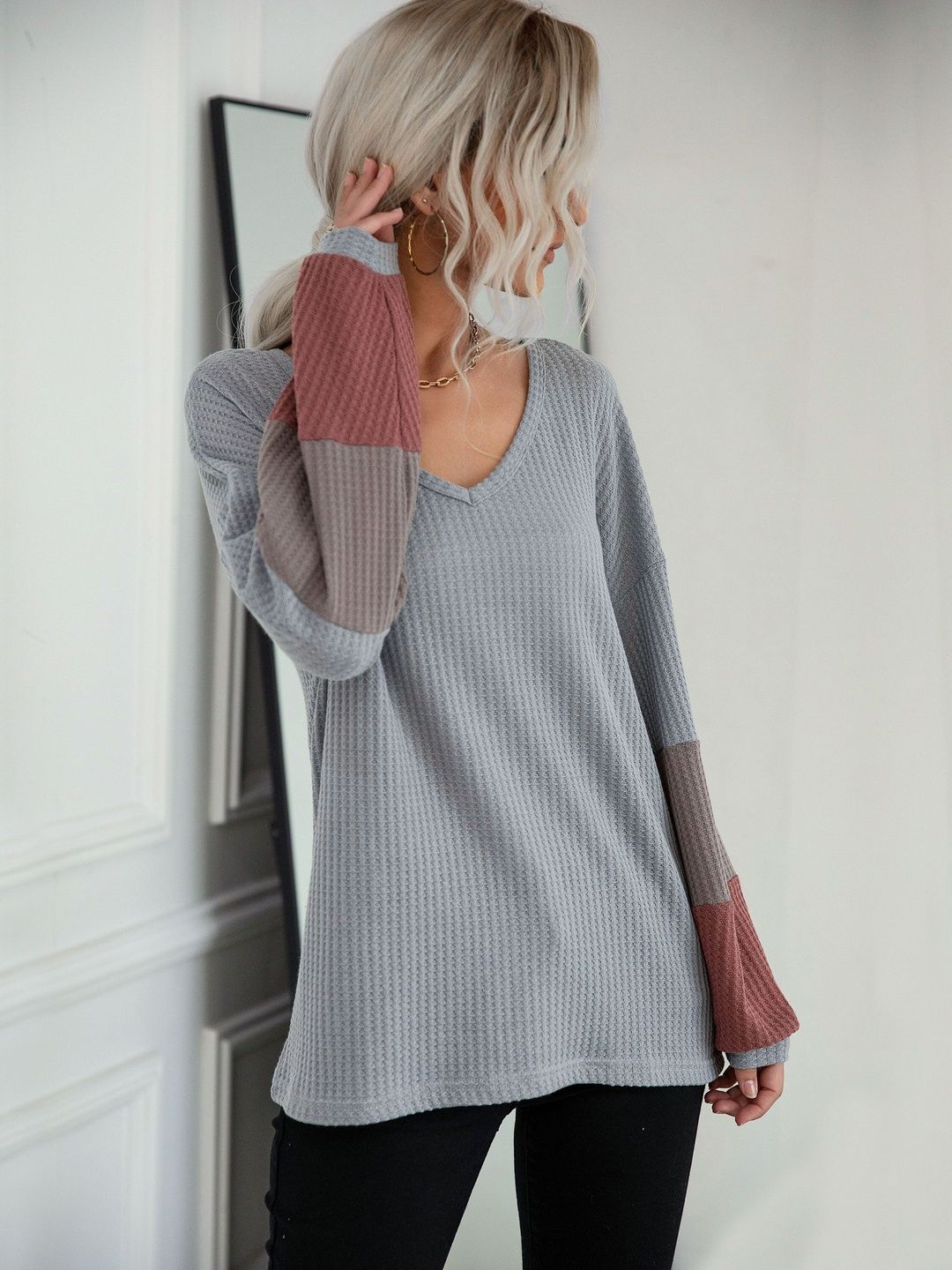 Women Colourblocked Sweatshirt