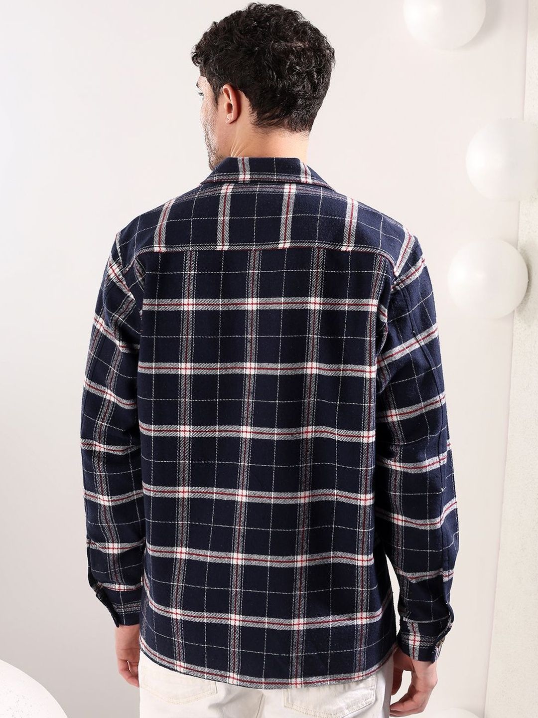 Checked Spread Collar Shackets