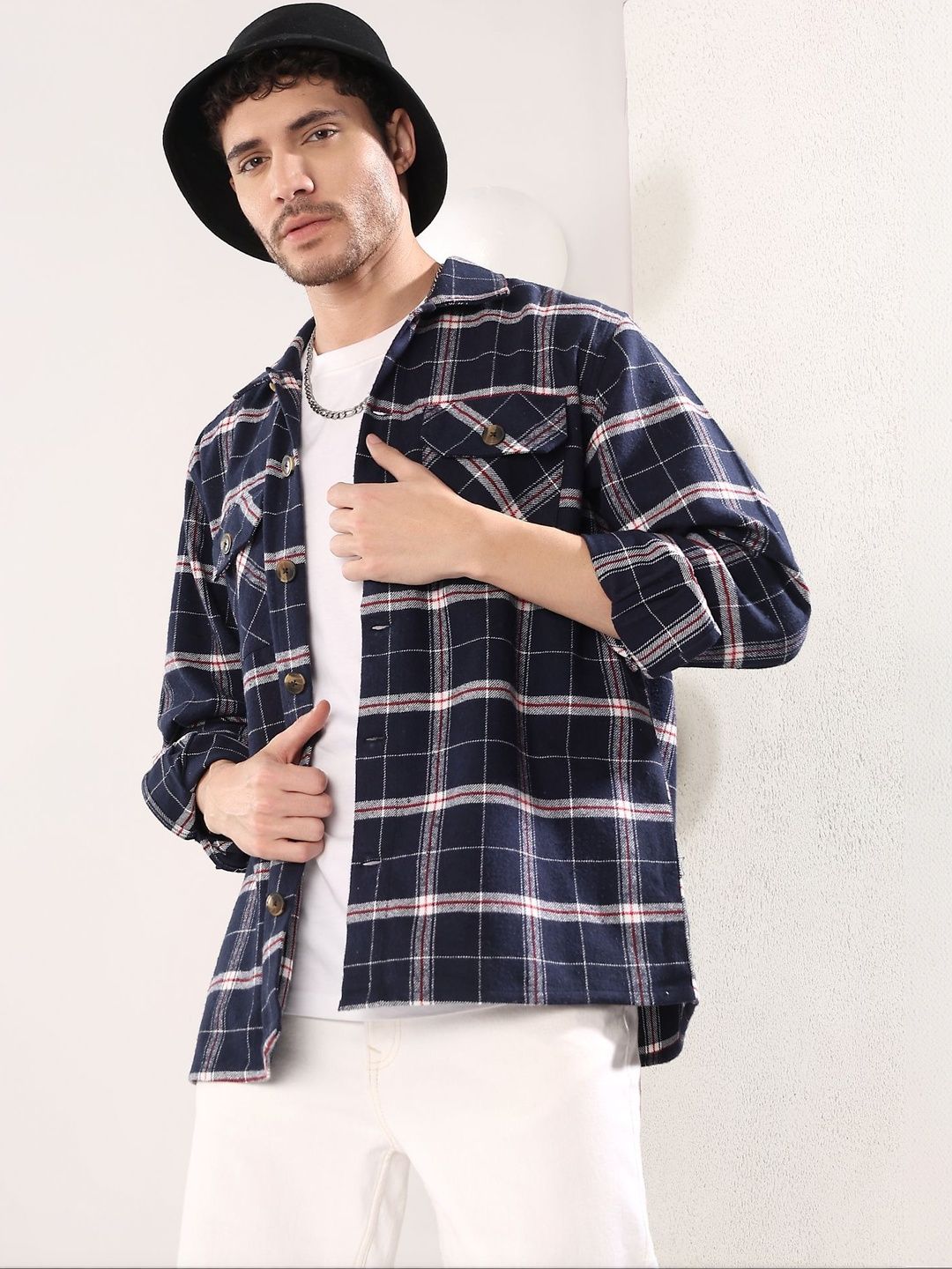 Checked Spread Collar Shackets
