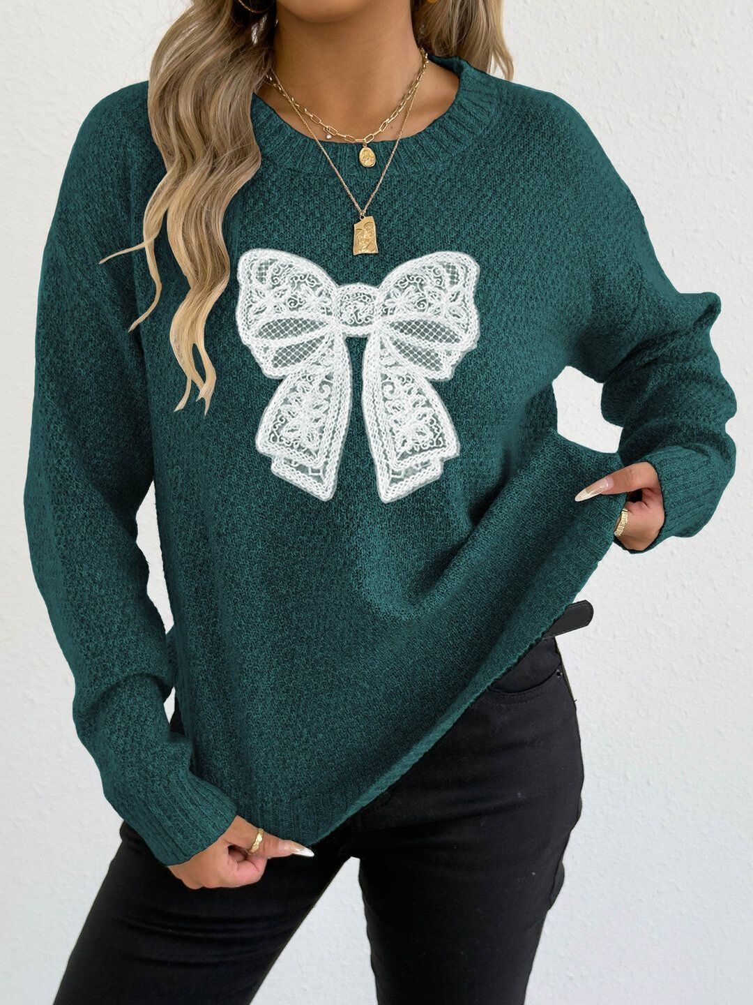 Women Embroidered Pullover with Embroidered Detail
