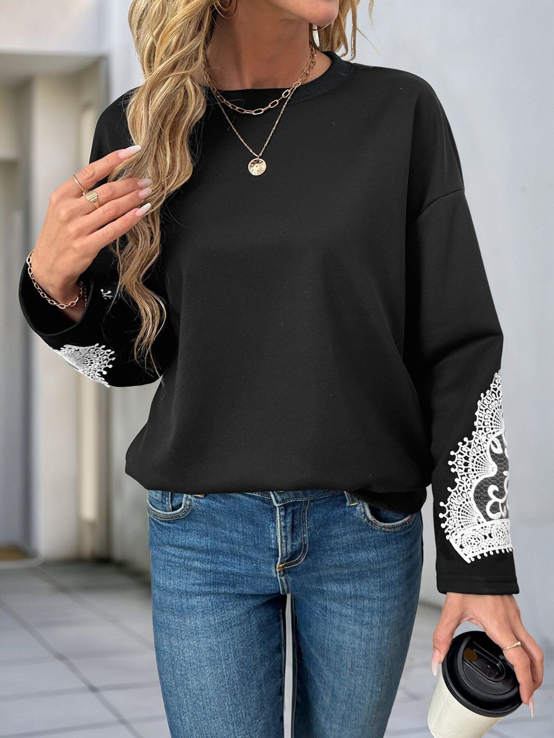 Embroidered Sweatshirt in Black Cotton Long Sleeve - Nowi Korean Fashion