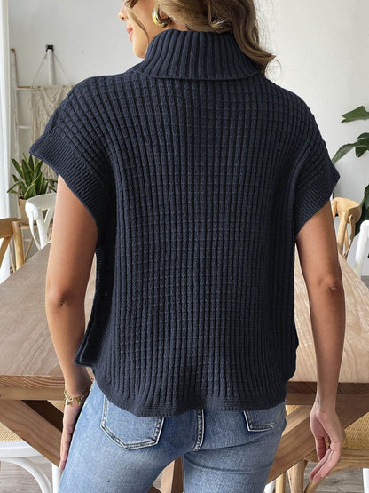 Women Colourblocked Ribbed Sweater Vest with Applique Detail