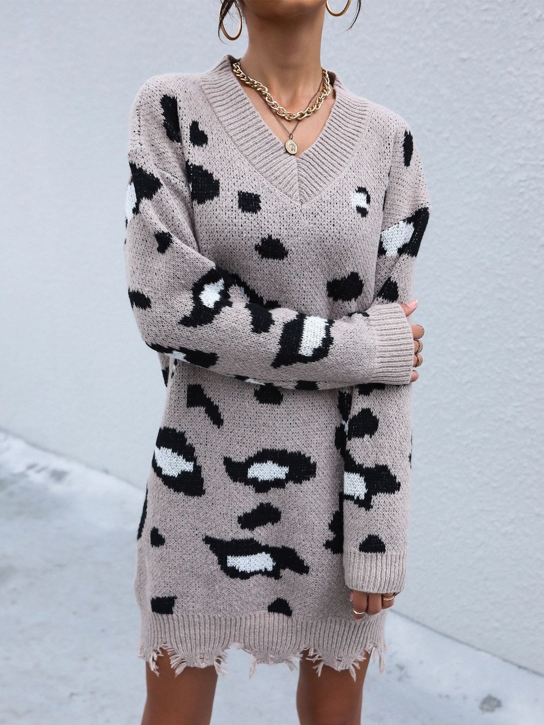 Women's Beige Animal Printed Pullover Blend Regular Fit
