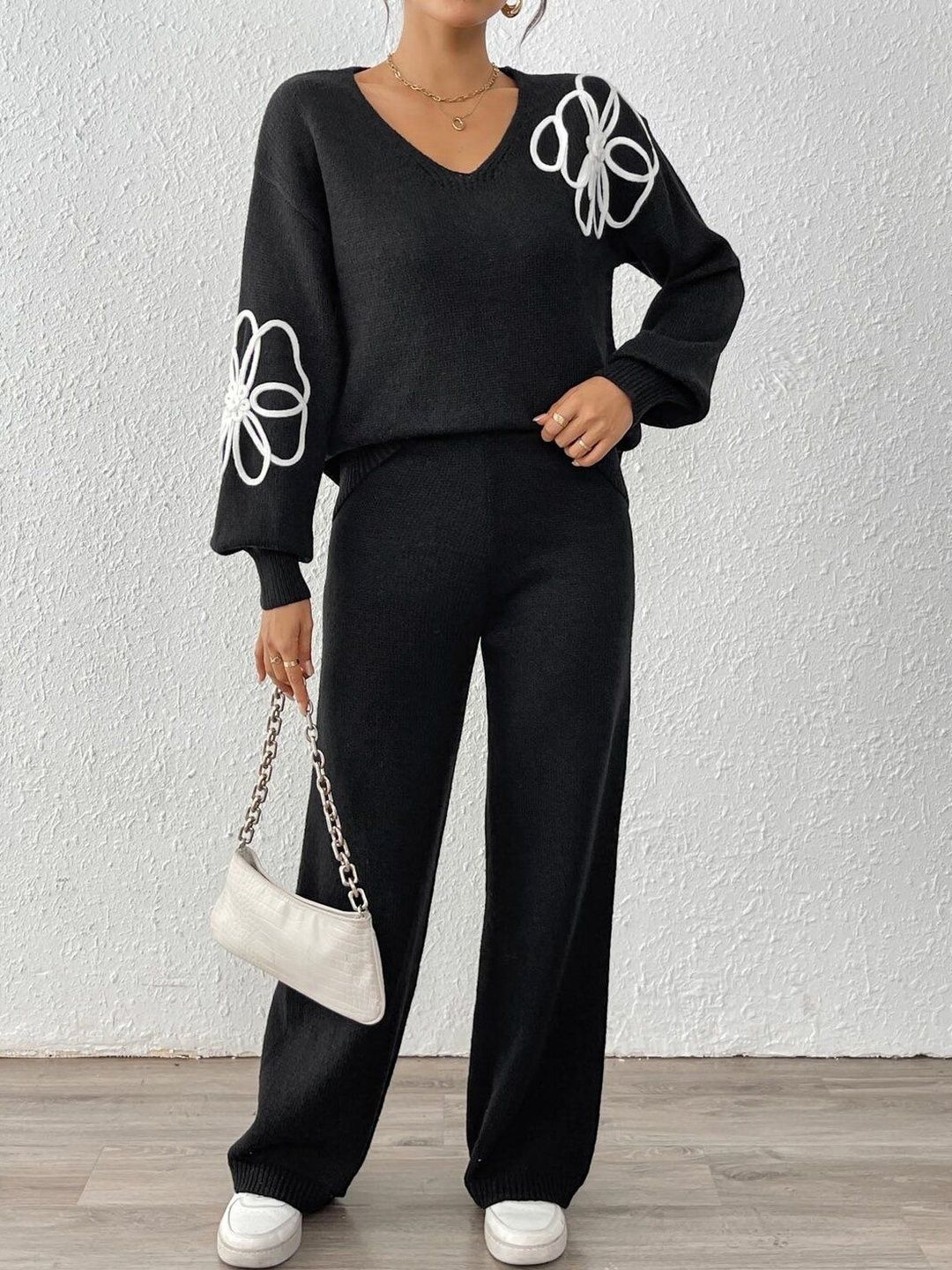 Knitted Embroidered Sweater with Trousers