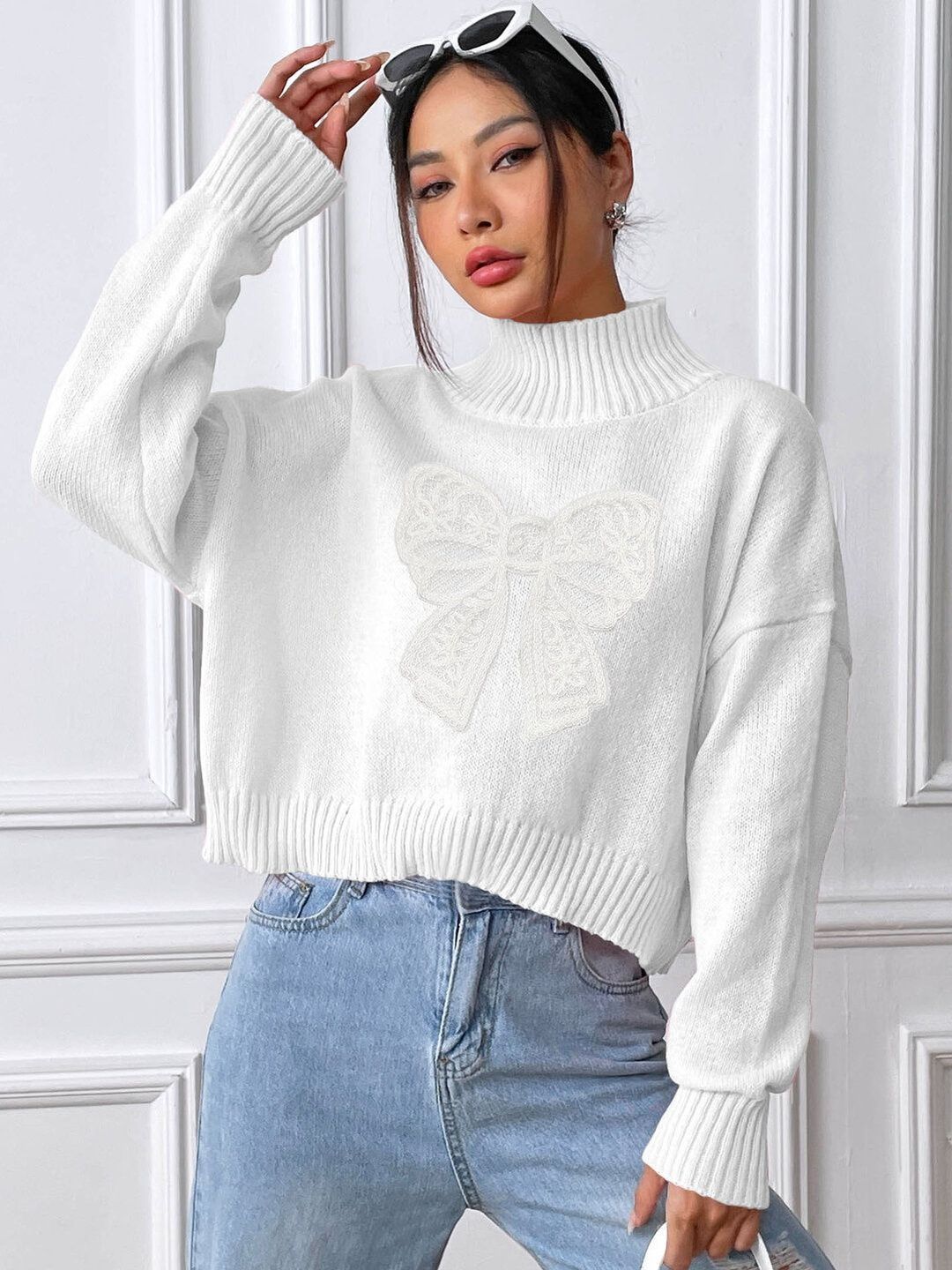 Crop Pullover in White acrylic Long Sleeve - Nowi Korean Fashion