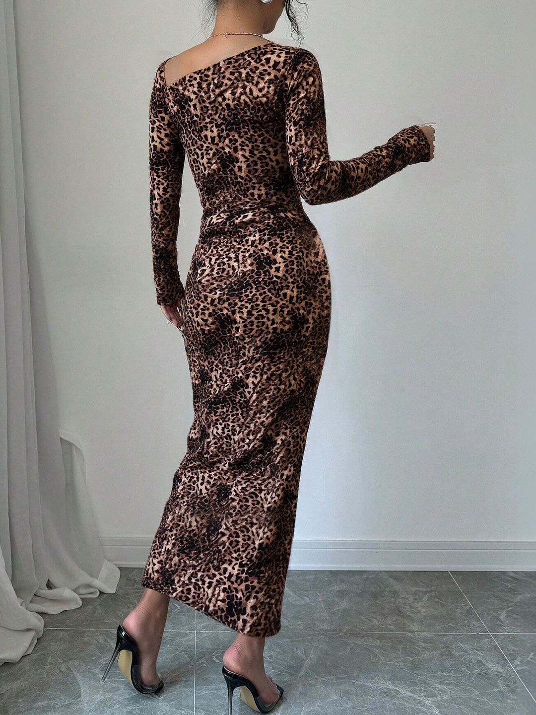 NOWI Animal Print Bodycon Midi Dress