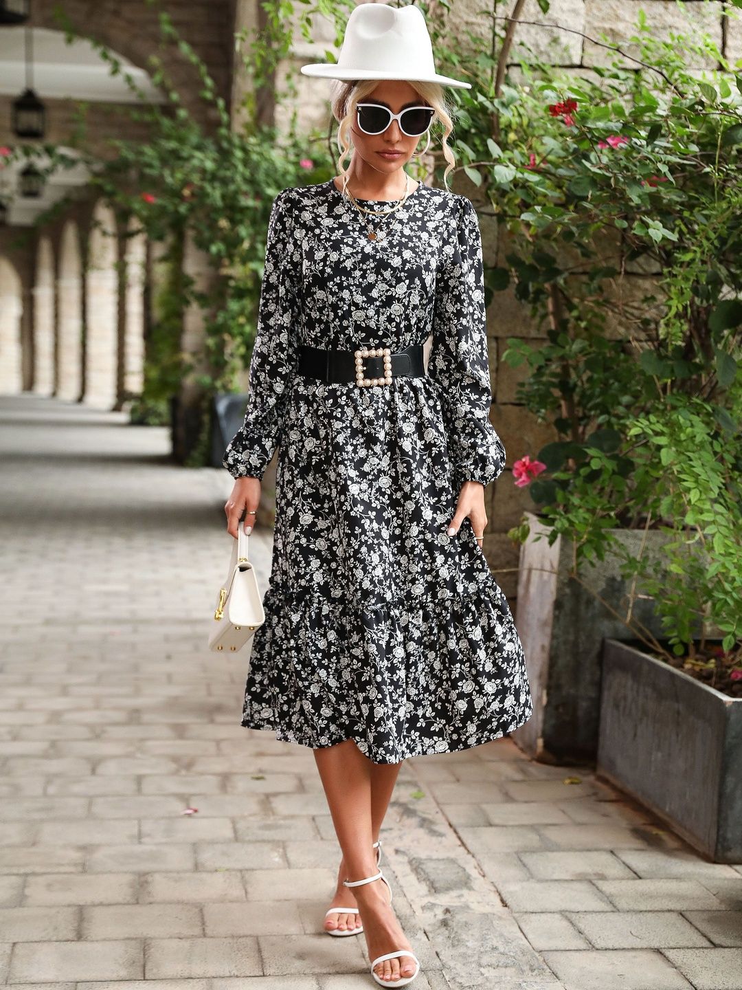 Floral Print A-Line Midi Dress in Black Style 668 - Nowi Korean Fashion