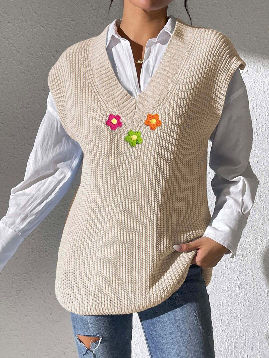 Women Ribbed Sweater Vest with Applique Detail