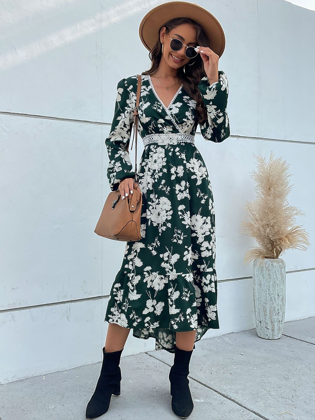 Women's Green Floral Print Fit & Flare Midi Dress Blend