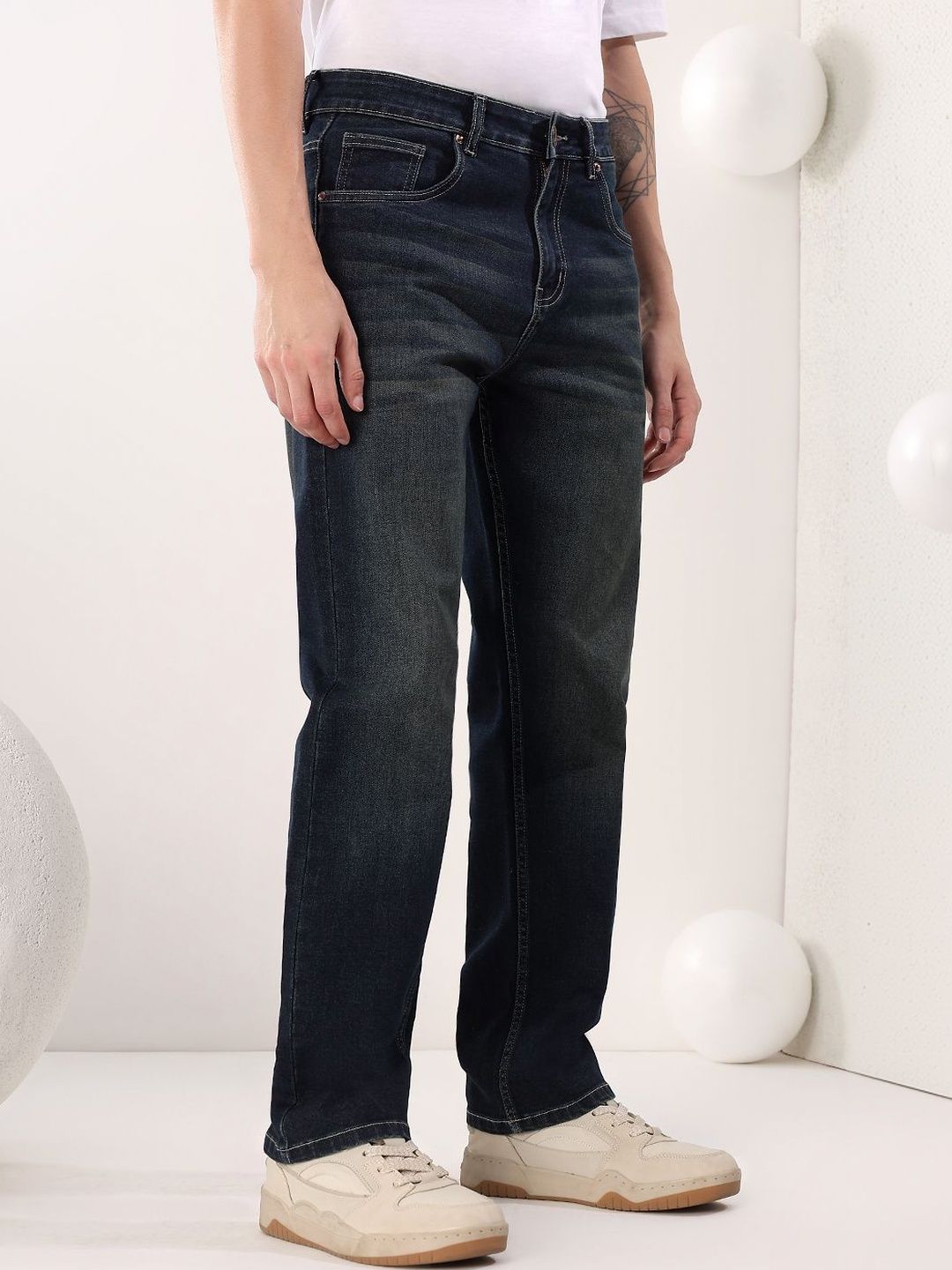 NOWI Men Regular Fit Mid-Rise Light Fade Jeans