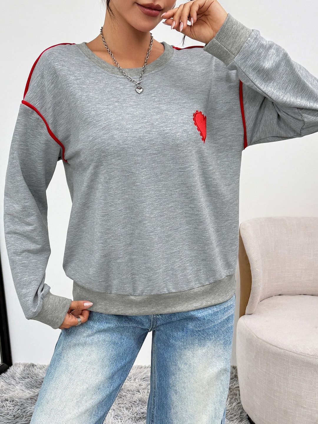 Embroidered Sweatshirt in Grey Cotton - Nowi Korean Fashion