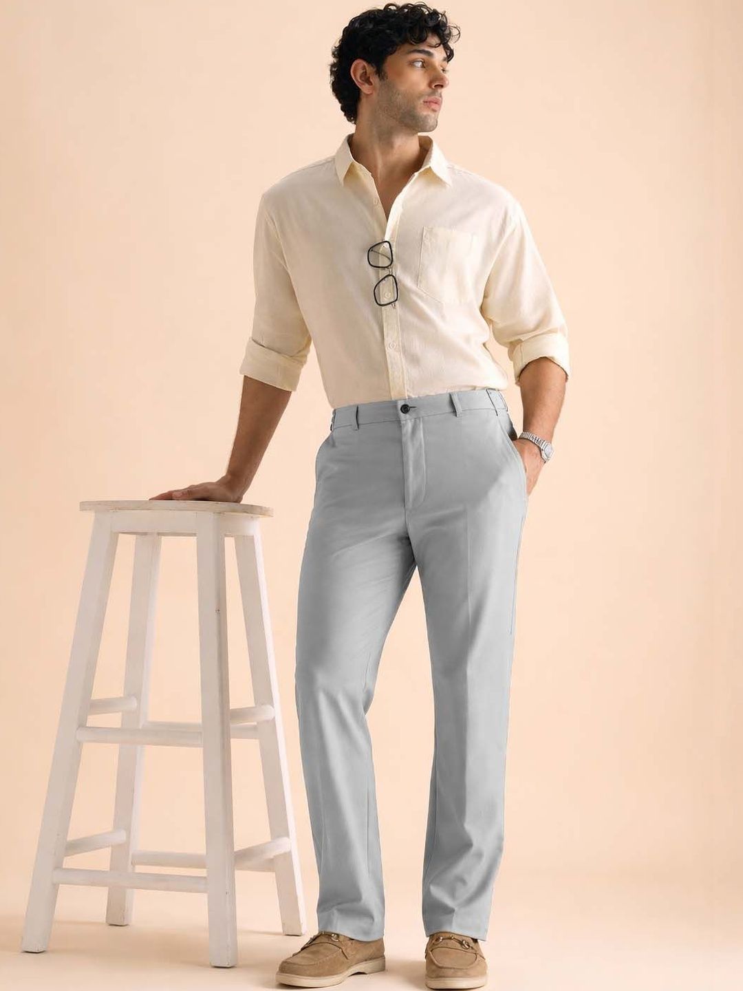 Men Straight Fit Wrinkle Free Pleated Trousers