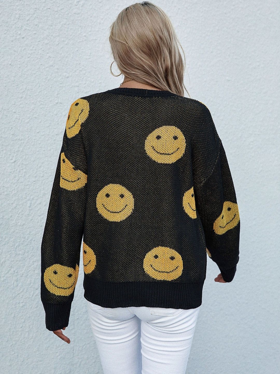 Women's Black Printed Pullover Blend Regular Fit