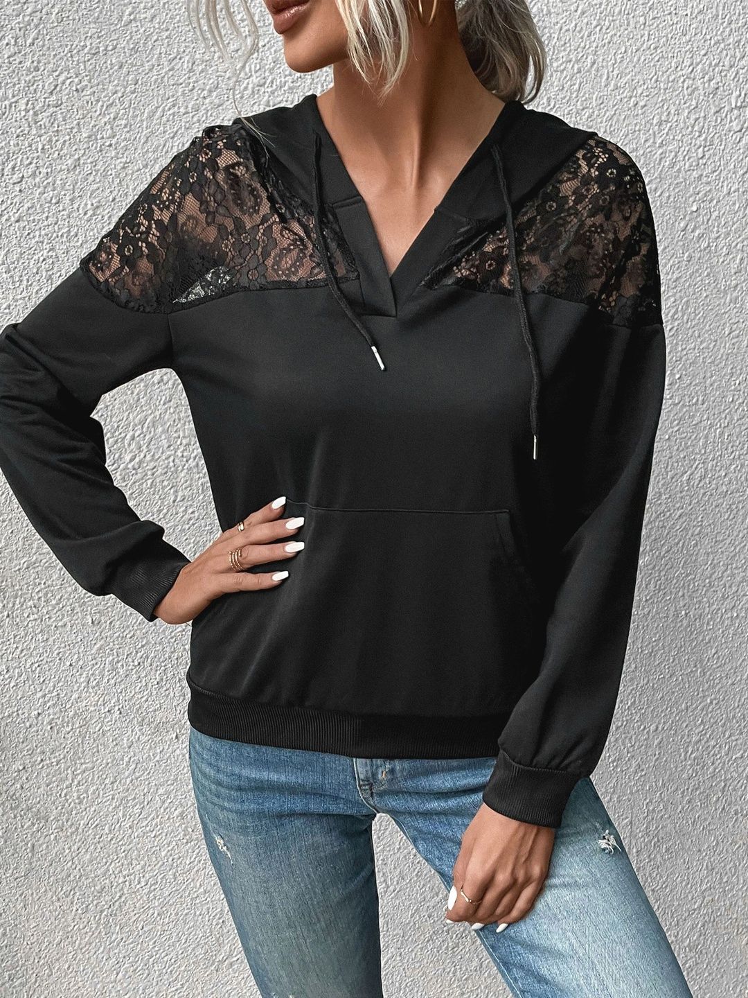 Colourblocked Hooded Sweatshirt in Black Cotton Long Sleeve - Nowi Korean Fashion
