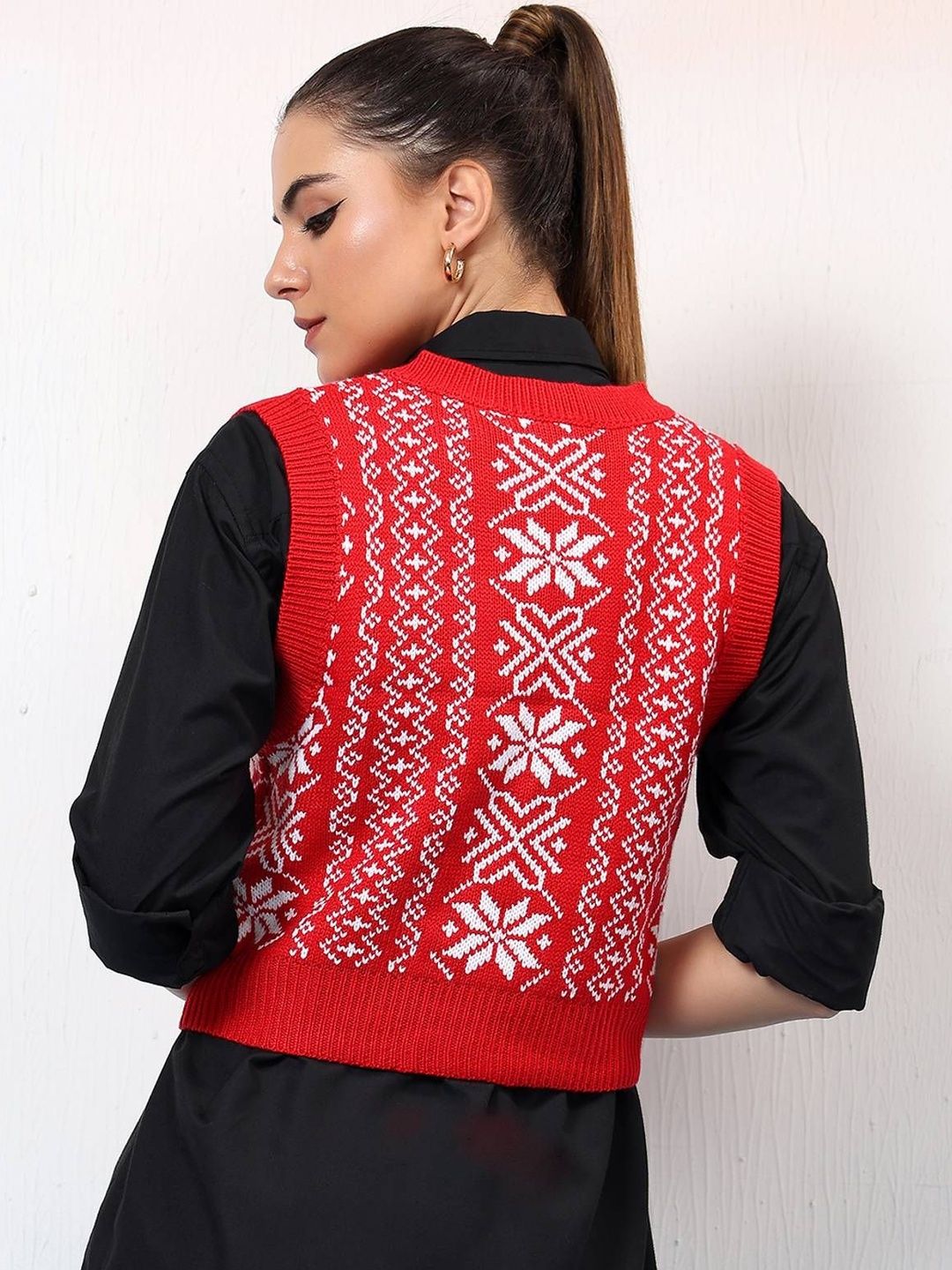 NOWI Women Fair Isle Printed Woollen Crop Sweater Vest