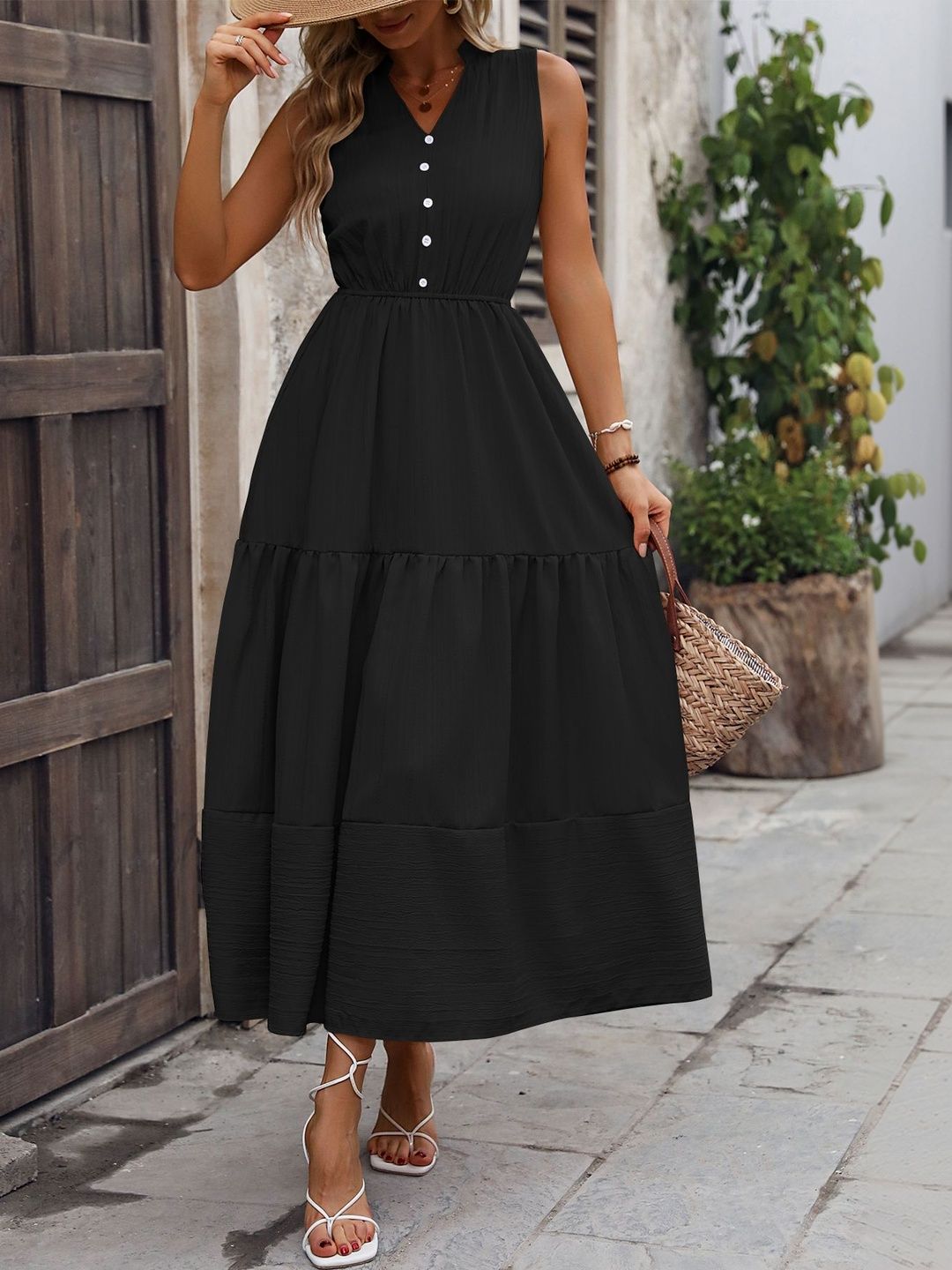 Fit & Flare Maxi Dress in Black cotton - Nowi Korean Fashion